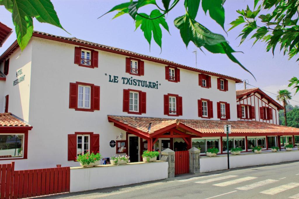 Hotel Restaurant Txistulari Itxassou Buitenkant foto